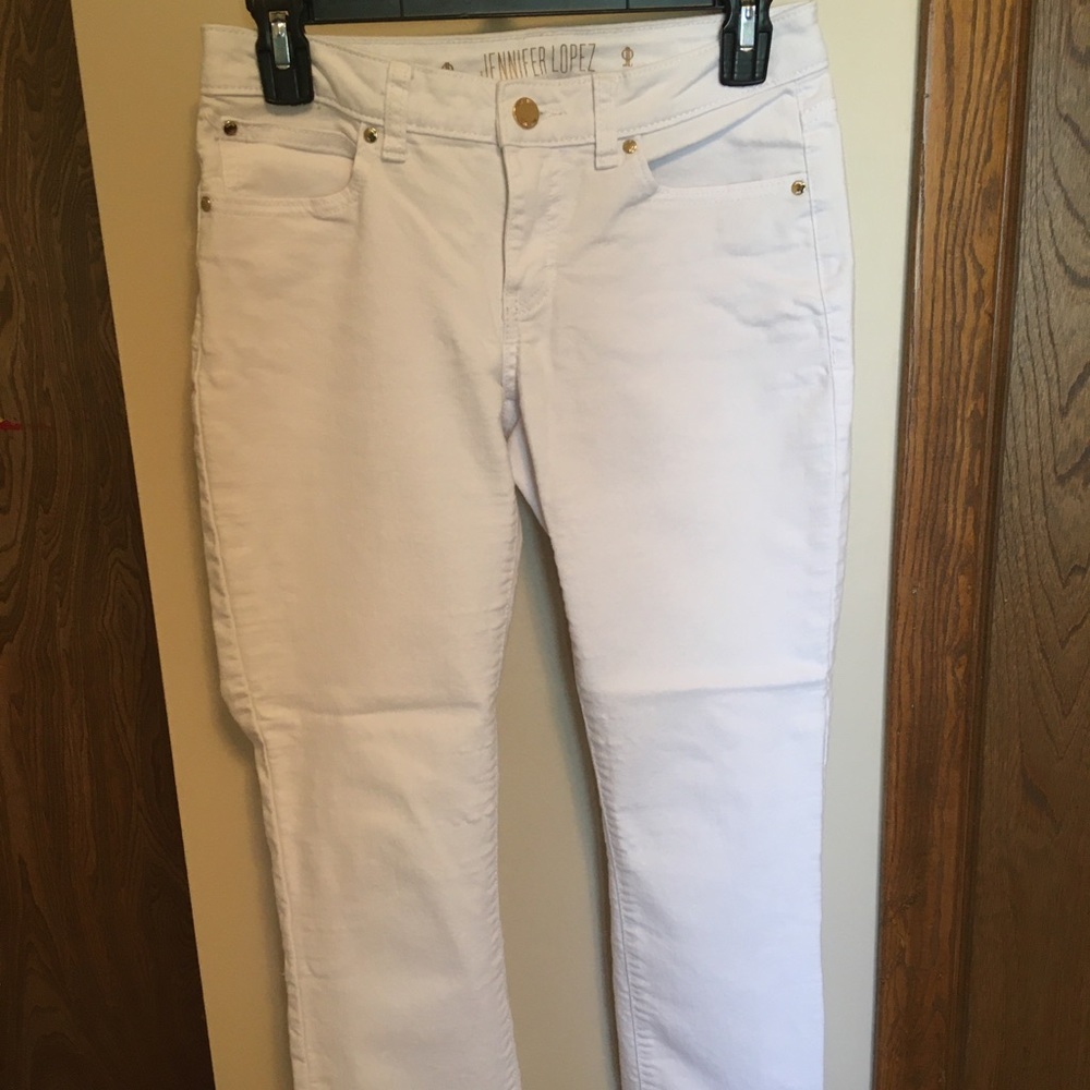 Jennifer Lopez White Capri Pants